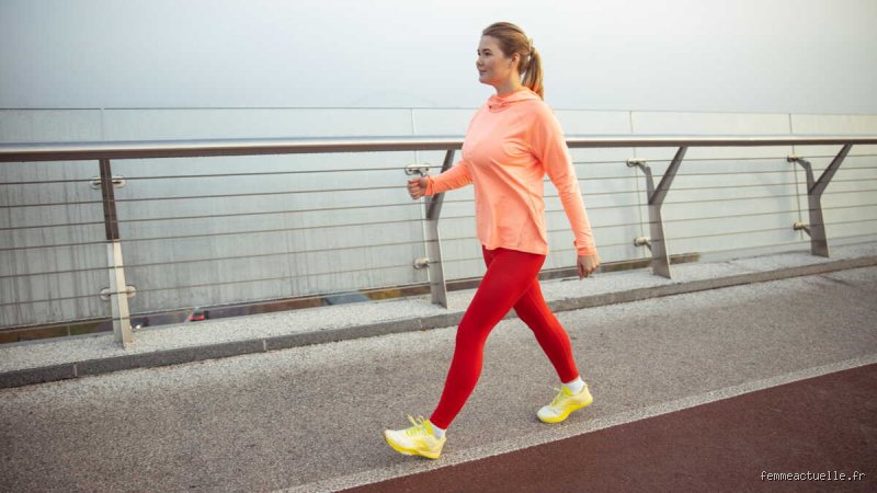 Vaut-il mieux marcher vite ou lentement ? Le verdict sans détour sur la cadence idéale pour votre santé