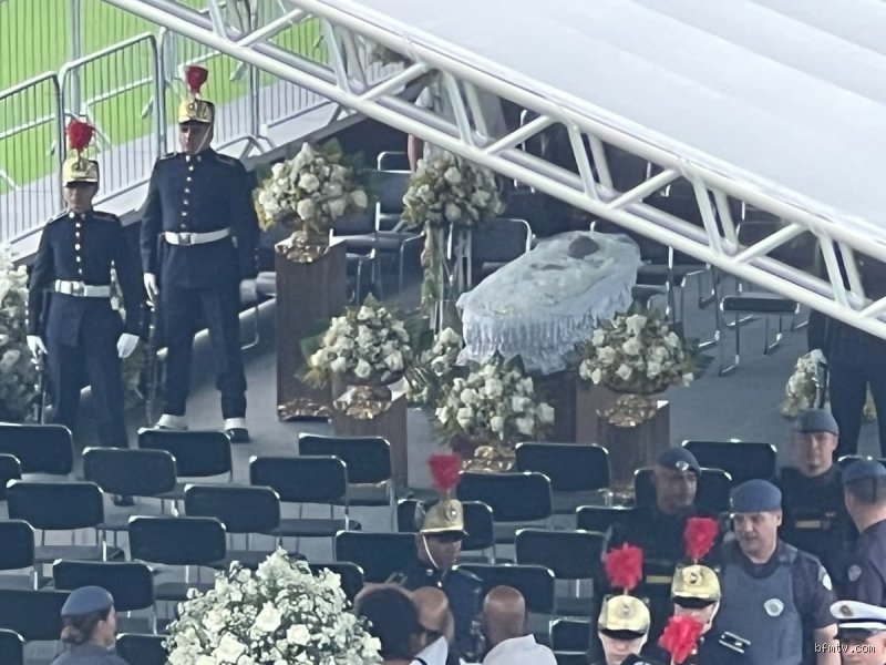 Qu'est-ce qui a tué Pelé : la vérité derrière la disparition de la légende du foot