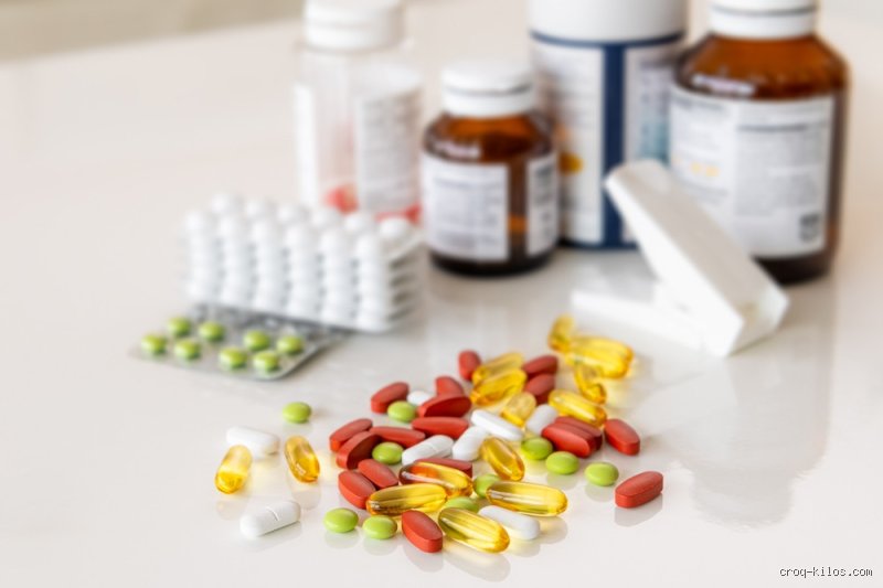 Quels médicaments ne jamais mélanger ? Le guide qui pourrait vous sauver la vie