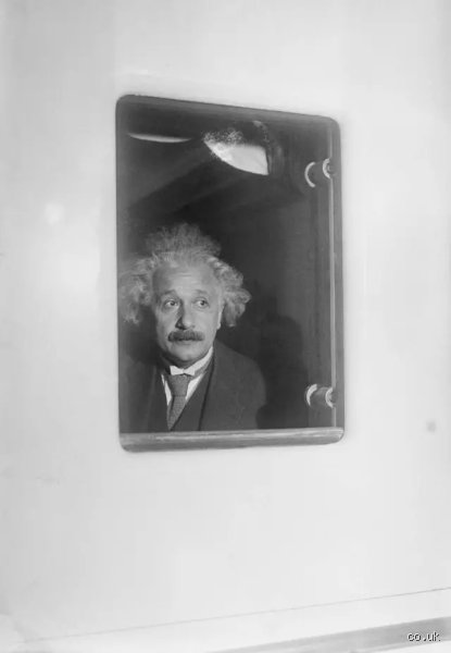 Existe-t-il des preuves que le voyage dans le temps existe ? Entre physique relativiste et paradoxes insolubles