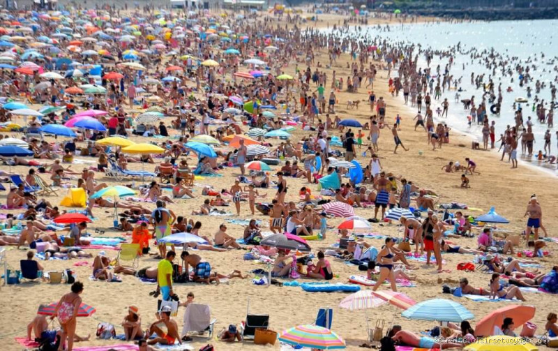 Quels sont les inconvénients du tourisme de masse ?