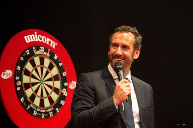 Was sagt der Sprecher beim Dart?