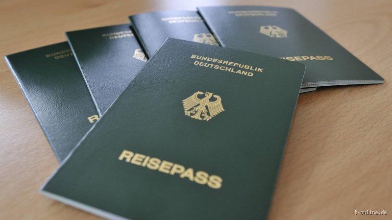 Wie bekommt man einen grünen Reisepass?
