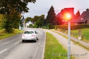 Stilvolle Geblitzt Bei Rot Bildnull
