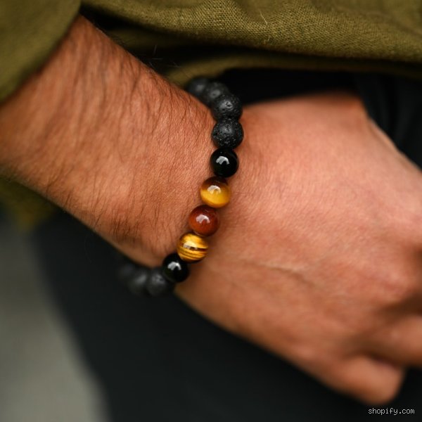 Quel est le bracelet le plus puissant ? Analyse sans détour entre technologie et lithothérapie