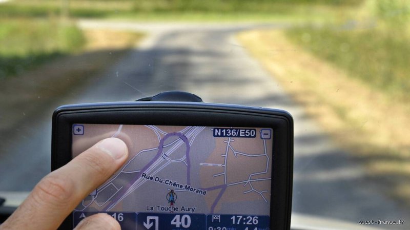 Quel GPS consomme le moins ? Comparatif d'efficacité énergétique et data