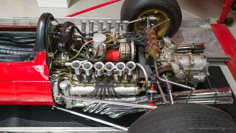 Quel est le meilleur V12 ? Découvrez le roi des moteurs