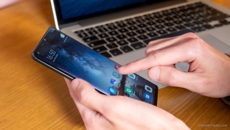 Quel est réellement le meilleur smartphone de petite taille en 2024/2025 ?