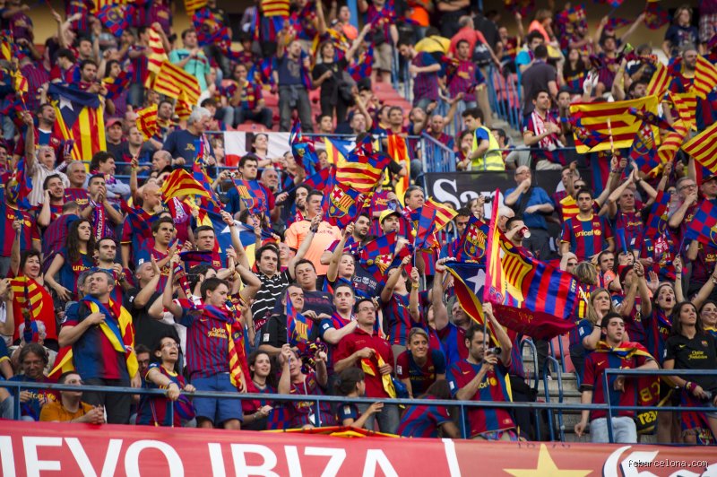 Comment s'appelle les fans du FC Barcelone ?
