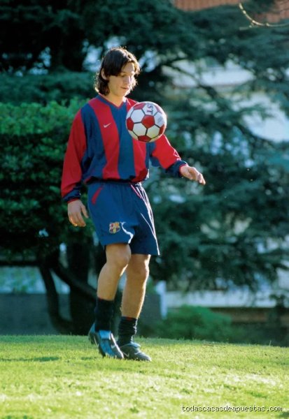 Quelle taille faisait Messi à 13 ans ?