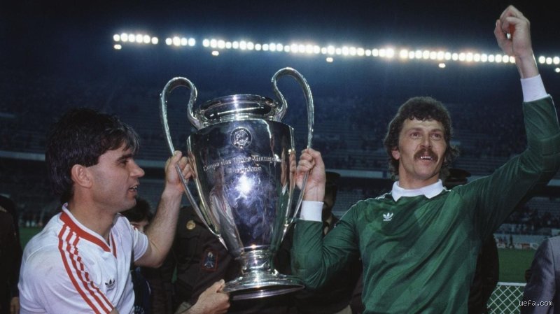 Qui a gagné la Ligue des Champions 1986 ?