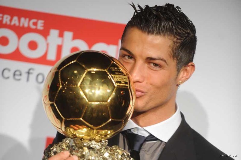 Qui a gagné le Ballon d'Or en 2008 ? Le sacre de Cristiano Ronaldo
