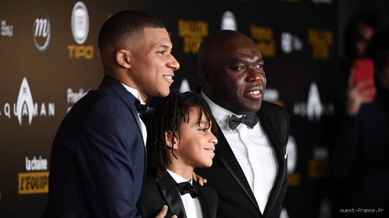 Qui accompagne Mbappé Ballon d'Or ? Analyse sans filtre de la garde rapprochée du crack tricolore