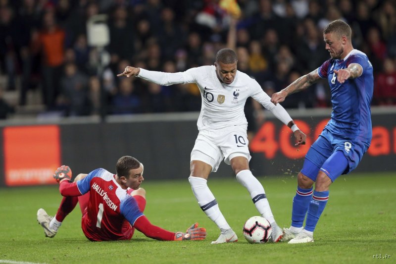 Qui commente le match de ce soir sur M6 ? Le duo qui anime habituellement vos soirées foot
