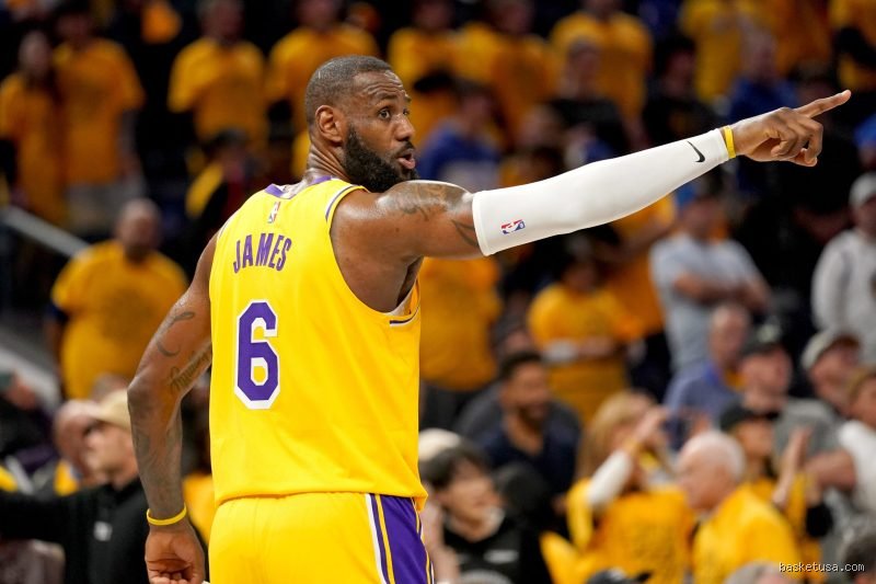 Qui est le basketteur le plus payé ?