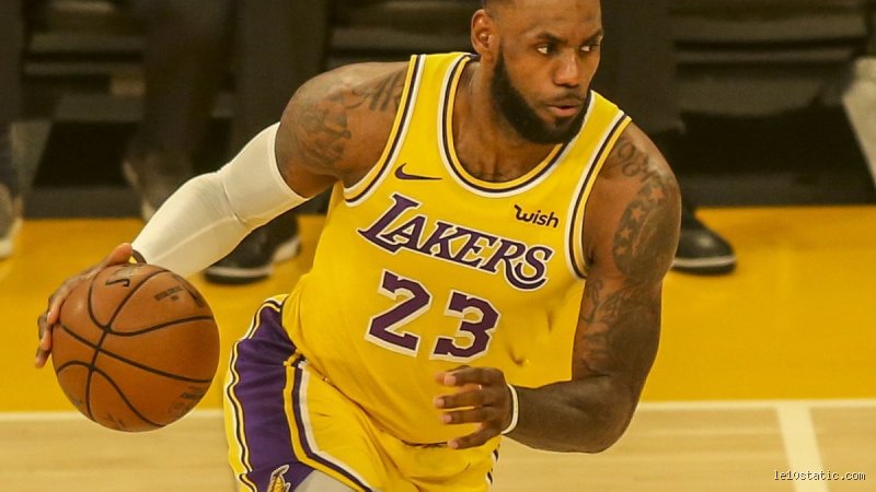 Qui est vraiment le meilleur joueur de basket ?