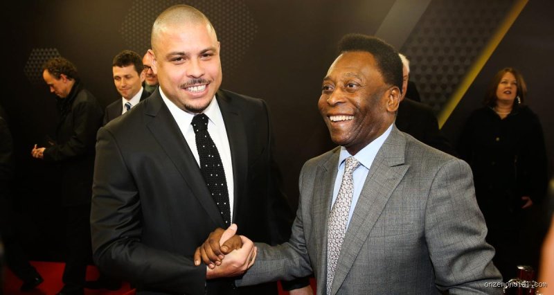 Qui est le plus fort entre R9 et Pelé ? Analyse d'un duel de légendes