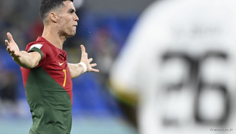Qui est le premier joueur de football au monde ?