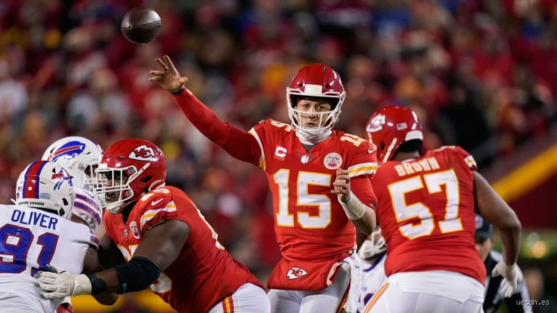 Le chaos organisé du gridiron : comprendre enfin ce que les quarterbacks crient avant le snap
