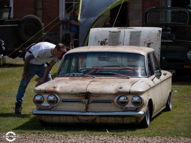 Comment savoir si la voiture patine ? Diagnostic et solutions d'expert