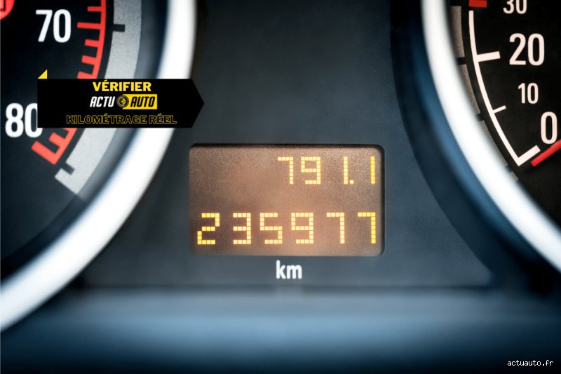 Comment savoir si le kilométrage est trafiqué gratuitement : le guide expert pour débusquer les compteurs trafiqués sans débourser un centime