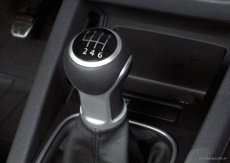 Est-ce qu'on peut pousser une voiture automatique sans risque ?