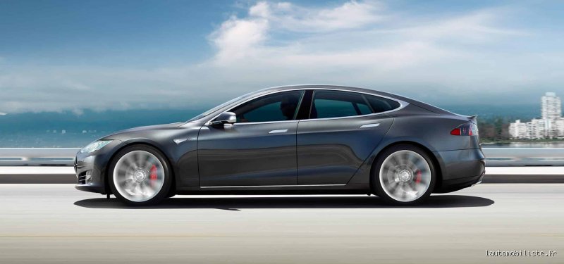 Quelle voiture peut atteindre 600 km/h ?