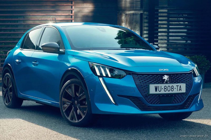 Quelle est la meilleure voiture française en ce moment ? Le duel fratricide entre thermique hybride et électrique de pointe